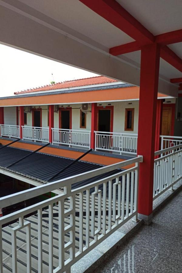 Hotel Harmony House Syariah Near Alun Alun Pati Mitra Reddoorz Exteriér fotografie
